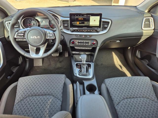 Kia Ceed 1.5 T-GDi 140PS Automatik Vision Klimaautomatik Alarmanlage Sitzheizung Lenkradheizung Navi PDC Rückf.Kamera Bluetooth Touchscreen Apple CarPlay Android Auto Tempomat 