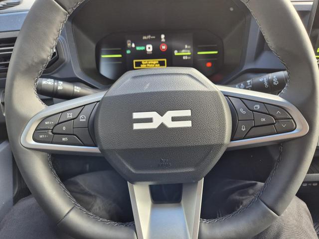 Dacia Duster 1.6 SCE Hybrid 140PS Automatik Journey Lenkradheizung Sitzheizung Klimaautomatik PDC Rückf.kamera Bluetooth Apple Carplay Android Auto 2xKeyless 18-LM 