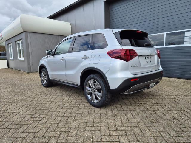 Suzuki Vitara 1.4 Boosterjet 129PS ALLGRIP 4x4 HYBRID Comfort Allrad Navi Klimaautomatik Sitzheizung ACC PDC Rückf.Kamera Suzuki-Radio Apple CarPlay Android Auto Touchscreen 2xKeyless 17-LM 