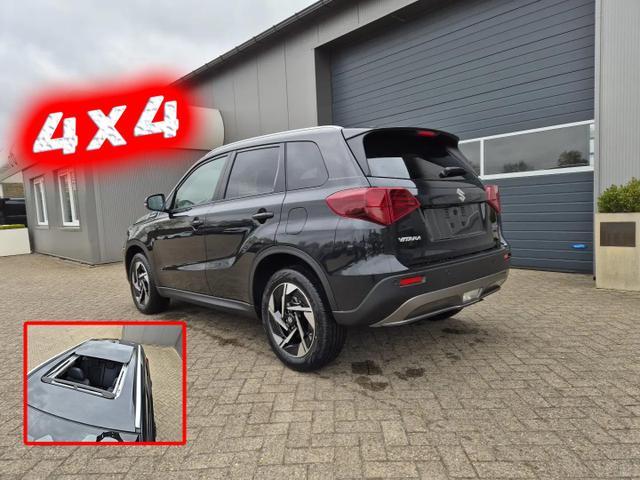 Suzuki Vitara - Comfort+ 129PS HYBRID 4x4 ALLGRIP 1.4 Boosterjet Allrad elektr. PanoDach Teilleder mit Alcantara Navi Klimaautomatik Sitzheizung ACC PDC v+h Rückf.Kamera Suzuki-Radio Apple CarPlay Android Auto Touchscreen 2xKeyless 17-LM