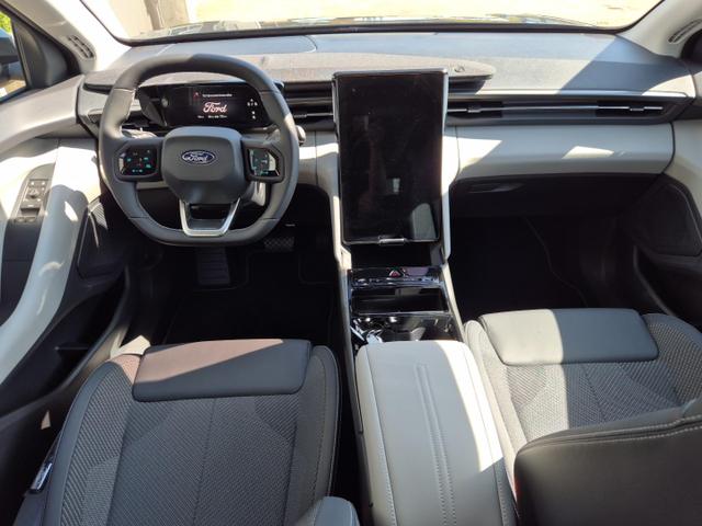 Ford Explorer EV (Extended Range 79kWh) 204PS Automatik Limited Edition el.AHK Wärmepumpe 21-LM Heckantrieb Klimaautomatik Sitzheizung Lenkradheizung Ford-Navi Rückf.Kamera PDC v+h Bluetooth Apple Carplay Android Auto 2xKeyless 