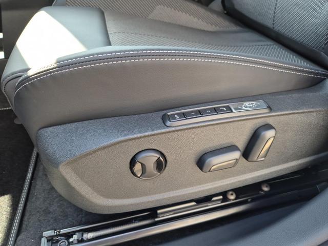 Ford Explorer EV (Extended Range 79kWh) 204PS Automatik Limited Edition el.AHK Wärmepumpe 21-LM Heckantrieb Klimaautomatik Sitzheizung Lenkradheizung Ford-Navi Rückf.Kamera PDC v+h Bluetooth Apple Carplay Android Auto 2xKeyless 