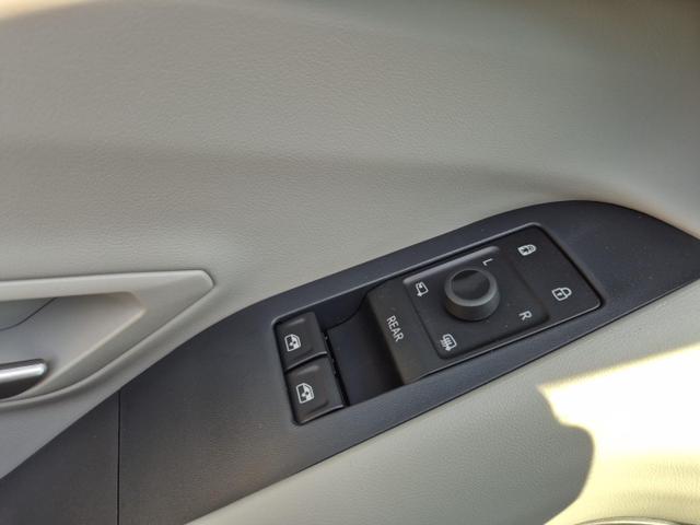 Ford Explorer EV (Extended Range 79kWh) 204PS Automatik Limited Edition el.AHK Wärmepumpe 21-LM Heckantrieb Klimaautomatik Sitzheizung Lenkradheizung Ford-Navi Rückf.Kamera PDC v+h Bluetooth Apple Carplay Android Auto 2xKeyless 