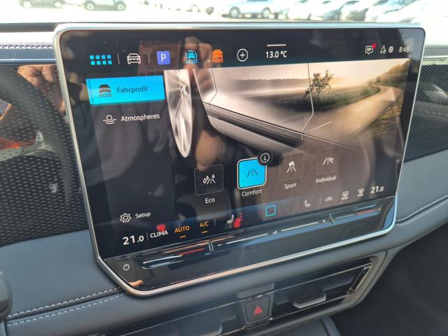 Volkswagen Tiguan 1.5 eTSI OPF 150PS DSG Life (Limited) LED-Plus-Scheinw. elektr. Heckklappe Rückf.Kamera Winterpaket Klimaautomatik Sitzheizung Lenkradheizung VW-Radio "Ready 2 Discover" Bluetooth wireless Apple CarPlay + Android Auto PDC v+h ACC 2xKeyless Digita 