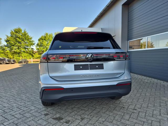 Volkswagen Tiguan 1.5 eTSI OPF 150PS DSG Life (Limited) LED-Plus-Scheinw. elektr. Heckklappe Rückf.Kamera Winterpaket Klimaautomatik Sitzheizung Lenkradheizung VW-Radio "Ready 2 Discover" Bluetooth wireless Apple CarPlay + Android Auto PDC v+h ACC 2xKeyless Digita 