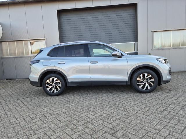 Volkswagen Tiguan 1.5 eTSI OPF 150PS DSG Life (Limited) LED-Plus-Scheinw. elektr. Heckklappe Rückf.Kamera Winterpaket Klimaautomatik Sitzheizung Lenkradheizung VW-Radio "Ready 2 Discover" Bluetooth wireless Apple CarPlay + Android Auto PDC v+h ACC 2xKeyless Digita 