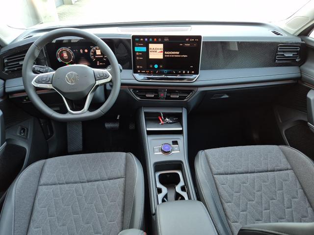 Volkswagen Tiguan 1.5 eTSI OPF 150PS DSG Life (Limited) LED-Plus-Scheinw. elektr. Heckklappe Rückf.Kamera Winterpaket Klimaautomatik Sitzheizung Lenkradheizung VW-Radio "Ready 2 Discover" Bluetooth wireless Apple CarPlay + Android Auto PDC v+h ACC 2xKeyless Digita 