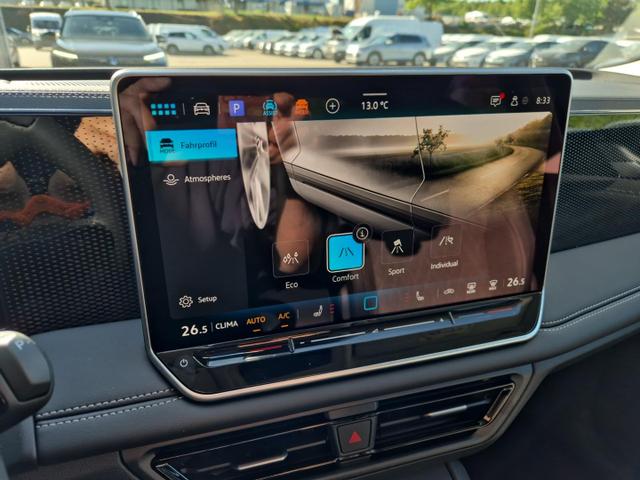 Volkswagen Tiguan 1.5 eTSI OPF 150PS DSG Life (Limited) LED-Plus-Scheinw. elektr. Heckklappe Rückf.Kamera Winterpaket Klimaautomatik Sitzheizung Lenkradheizung VW-Radio "Ready 2 Discover" Bluetooth wireless Apple CarPlay + Android Auto PDC v+h ACC 2xKeyless Digita 