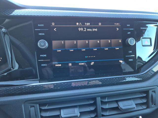 Volkswagen Taigo 1.0 TSI 116PS DSG Life LED-Matrix-Scheinwerfer Klimaautomatik Sitzheizung PDC Rückf.Kamera 17-LM abged.Scheiben 2xKeyless DAB+ Bluetooth Touchscreen Apple CarPlay Android Auto 