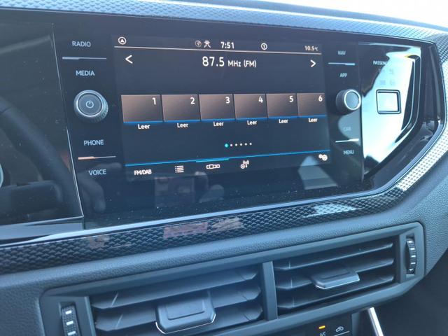 Volkswagen Taigo 1.0 TSI 116PS DSG Life LED-Matrix-Scheinwerfer Klimaautomatik Sitzheizung PDC Rückf.Kamera 17-LM abged.Scheiben 2xKeyless DAB+ Bluetooth Touchscreen Apple CarPlay Android Auto 
