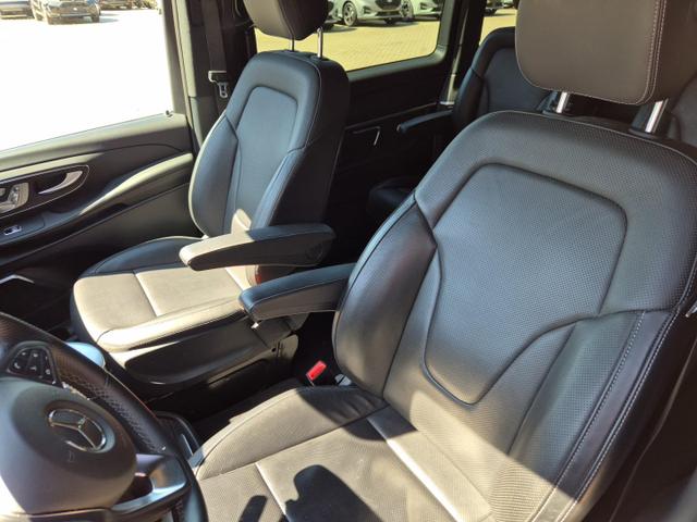 Mercedes-Benz V-Klasse 300d L3 237PS Automatik COMBI AVANT. Edition 6-Sitzer AMG Line Sitzheizung v+h Sitzlüftung elektr.Schiebetür l+r elektr.Heckklappe Tisch-Paket Navi Burmester Soundsystem Apple CarPlay Android Auto Matrix-LED 360°Kamera PDC ACC 19-LM 