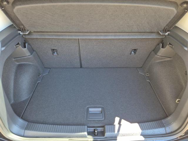 Volkswagen T-Cross 1.0 TSI 116PS DSG Life LED-Matrix-Scheinwerfer Klimaautomatik Sitzheizung PDC Rückf.Kamera 17-LM abged.Scheiben 2xKeyless DAB+ Bluetooth Touchscreen Apple CarPlay Android Auto 