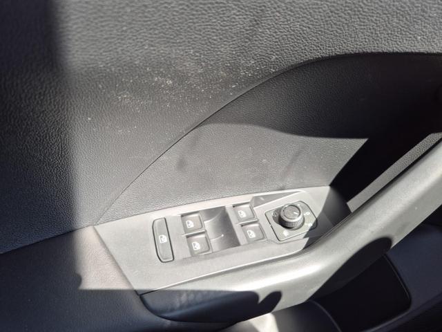 Volkswagen T-Cross 1.0 TSI 116PS DSG Life LED-Matrix-Scheinwerfer Klimaautomatik Sitzheizung PDC Rückf.Kamera 17-LM abged.Scheiben 2xKeyless DAB+ Bluetooth Touchscreen Apple CarPlay Android Auto 