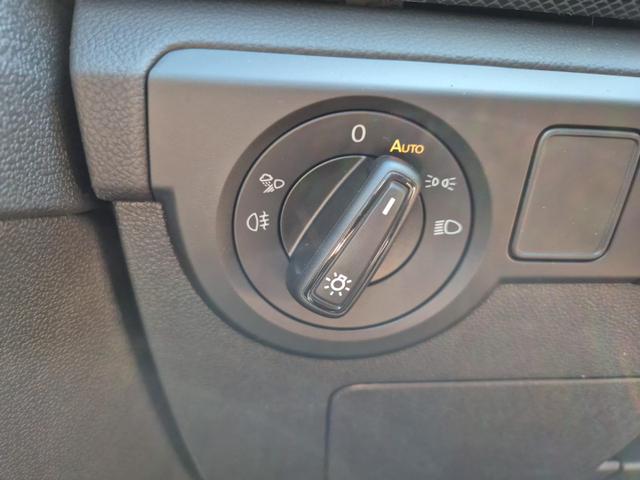 Volkswagen T-Cross 1.0 TSI 116PS DSG Life LED-Matrix-Scheinwerfer Klimaautomatik Sitzheizung PDC Rückf.Kamera 17-LM abged.Scheiben 2xKeyless DAB+ Bluetooth Touchscreen Apple CarPlay Android Auto 