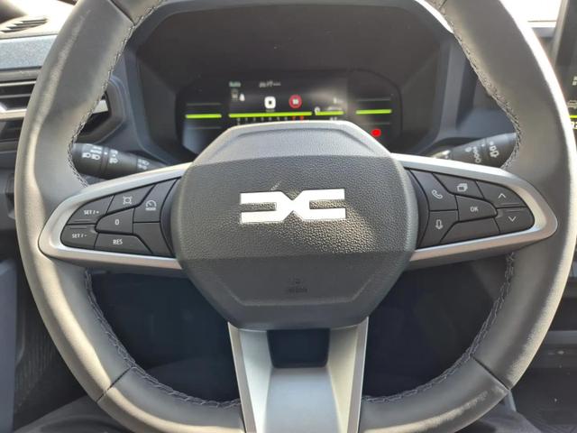 Dacia Duster Journey 4x4 130PS1.2 TCe Lenkradheizung Sitzheizung Klimaautomatik 4x Kamera PDC v+h Bluetooth Apple Carplay Android Auto 2xKeyless 18-LM Ganzj.Reifen 