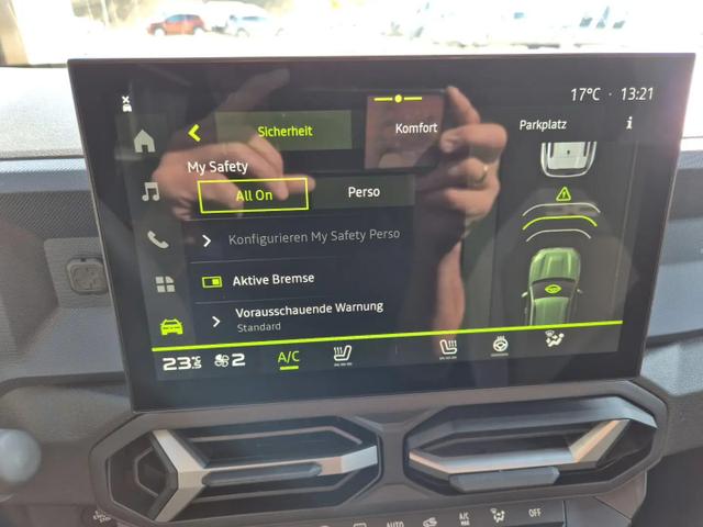Dacia Duster Journey 4x4 130PS1.2 TCe Lenkradheizung Sitzheizung Klimaautomatik 4x Kamera PDC v+h Bluetooth Apple Carplay Android Auto 2xKeyless 18-LM Ganzj.Reifen 