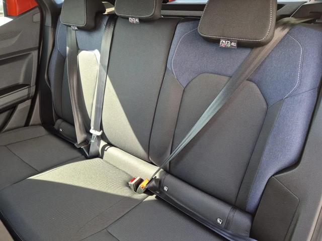 Dacia Duster Journey 4x4 130PS1.2 TCe Lenkradheizung Sitzheizung Klimaautomatik 4x Kamera PDC v+h Bluetooth Apple Carplay Android Auto 2xKeyless 18-LM Ganzj.Reifen 