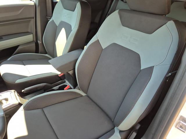 Dacia Duster Extreme Hybrid 140PS Automatik 1.6 SCE Lenkradheizung Sitzheizung 4x Kamera Klimaautomatik Bluetooth Apple Carplay Android Auto PDC v+h 2xKeyless 17-LM 