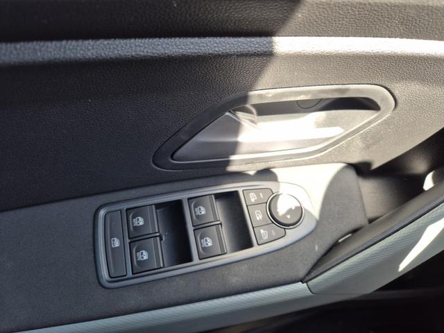 Dacia Duster Extreme Hybrid 140PS Automatik 1.6 SCE Lenkradheizung Sitzheizung 4x Kamera Klimaautomatik Bluetooth Apple Carplay Android Auto PDC v+h 2xKeyless 17-LM 