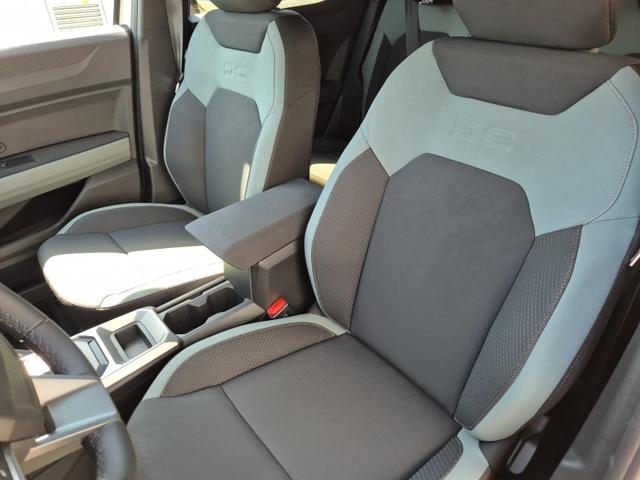 Dacia Duster Extreme Hybrid 140PS Automatik 1.6 SCE Sitzheizung Klimaautomatik 4x Kamera elektr.Parkbremse Teil-Leder Bluetooth Apple Carplay Android Auto PDC v+h 2xKeyless 17-LM 
