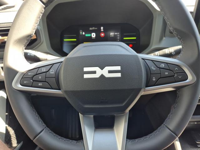 Dacia Duster Extreme Hybrid 140PS Automatik 1.6 SCE Sitzheizung Klimaautomatik 4x Kamera elektr.Parkbremse Teil-Leder Bluetooth Apple Carplay Android Auto PDC v+h 2xKeyless 17-LM 