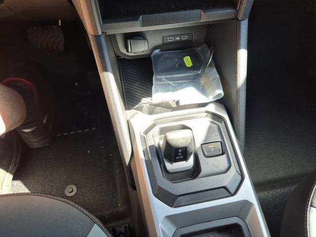 Dacia Duster Extreme Hybrid 140PS Automatik 1.6 SCE Sitzheizung Klimaautomatik 4x Kamera elektr.Parkbremse Teil-Leder Bluetooth Apple Carplay Android Auto PDC v+h 2xKeyless 17-LM 