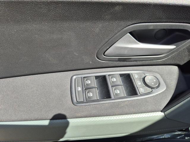 Dacia Duster Extreme Hybrid 140PS Automatik 1.6 SCE Lenkradheizung Sitzheizung 4x Kamera elektr.Parkbremse Teil-Leder Klimaautomatik Frontscheibe beh. Bluetooth Apple Carplay Android Auto PDC v+h 2xKeyless 18-LM 