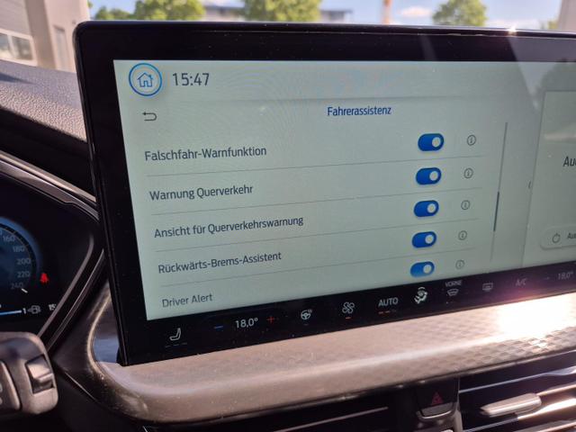 Ford Kuga Titanium 243PS PHEV Automatik schwenkb. AHK Sitzheizung v+h Lenkradheizung Frontscheibe beheizb. LED-Scheinwerfer Klimaautomatik Ford-Navi SYNC4 Apple CarPlay Android Auto Touchscreen Bluetooth PDC 4xKamera 2xKeyless 17"LM vollelektr. Reichweite 