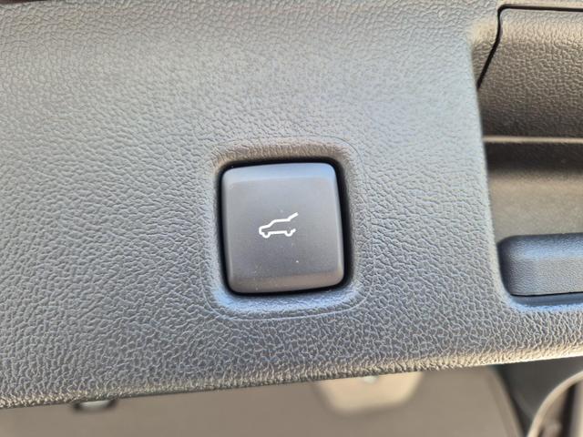 Ford Kuga ST-Line X 243PS PHEV Automatik Matrix-LED eletkr. PanoDach schwenkb. AHK Head-Up-Display Sitzheizung v+h Lenkradheizung Frontscheibe beheizb. Navi SYNC4 Apple CarPlay Android Auto Touchscreen PDC 4xKamera 2xKeyless B+O Sound 19"LM vollelektr. Re 