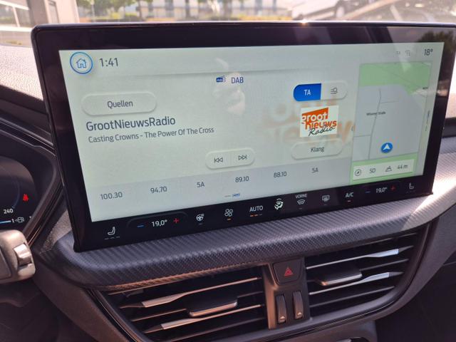 Ford Kuga ST-Line X 243PS PHEV Automatik Matrix-LED eletkr. PanoDach schwenkb. AHK Head-Up-Display Sitzheizung v+h Lenkradheizung Frontscheibe beheizb. Navi SYNC4 Apple CarPlay Android Auto Touchscreen PDC 4xKamera 2xKeyless B+O Sound 19"LM vollelektr. Re 
