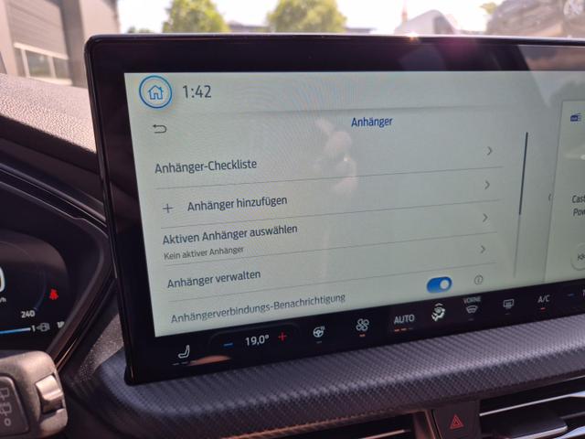 Ford Kuga ST-Line X 243PS PHEV Automatik Matrix-LED eletkr. PanoDach schwenkb. AHK Head-Up-Display Sitzheizung v+h Lenkradheizung Frontscheibe beheizb. Navi SYNC4 Apple CarPlay Android Auto Touchscreen PDC 4xKamera 2xKeyless B+O Sound 19"LM vollelektr. Re 