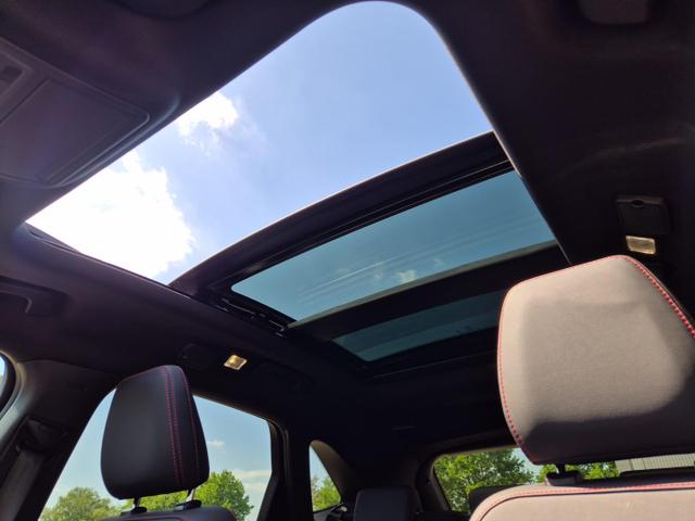 Ford Kuga ST-Line X 243PS PHEV Automatik Matrix-LED eletkr. PanoDach schwenkb. AHK Head-Up-Display Sitzheizung v+h Lenkradheizung Frontscheibe beheizb. Navi SYNC4 Apple CarPlay Android Auto Touchscreen PDC 4xKamera 2xKeyless B+O Sound 19"LM vollelektr. Re 