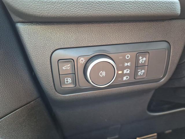 Ford Kuga ST-Line X 243PS PHEV Automatik Matrix-LED eletkr. PanoDach schwenkb. AHK Head-Up-Display Sitzheizung v+h Lenkradheizung Frontscheibe beheizb. Navi SYNC4 Apple CarPlay Android Auto Touchscreen PDC 4xKamera 2xKeyless B+O Sound 19"LM vollelektr. Re 