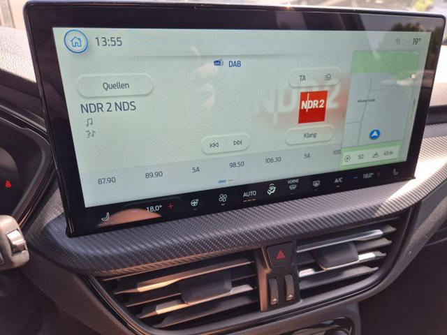 Ford Kuga ST-Line X 243PS PHEV Automatik Matrix-LED eletkr. PanoDach schwenkb. AHK Head-Up-Display Sitzheizung v+h Lenkradheizung Frontscheibe beheizb. Navi SYNC4 Apple CarPlay Android Auto Touchscreen PDC 4xKamera 2xKeyless B+O Sound 19"LM vollelektr. Re 