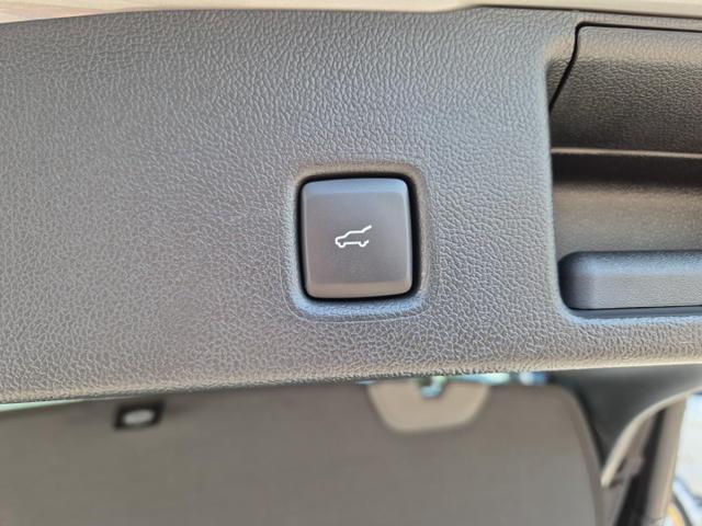 Ford Kuga ST-Line X 243PS PHEV Automatik Matrix-LED eletkr. PanoDach schwenkb. AHK Head-Up-Display Sitzheizung v+h Lenkradheizung Frontscheibe beheizb. Navi SYNC4 Apple CarPlay Android Auto Touchscreen PDC 4xKamera 2xKeyless B+O Sound 19"LM vollelektr. Re 