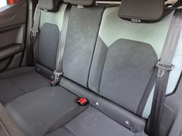 Dacia Duster Extreme 4x4 130PS 1.2 TCe 4x Kamera Lenkradheizung Sitzheizung Klimaautomatik Teil-Leder Bluetooth Apple Carplay Android Auto PDC v+h 2xKeyless 17-LM Ganzj.Reifen 