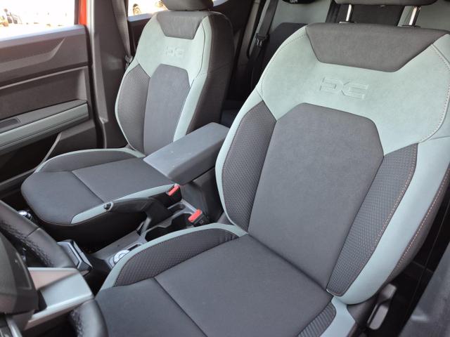 Dacia Duster Extreme 4x4 130PS 1.2 TCe 4x Kamera Lenkradheizung Sitzheizung Klimaautomatik Teil-Leder Bluetooth Apple Carplay Android Auto PDC v+h 2xKeyless 17-LM Ganzj.Reifen 