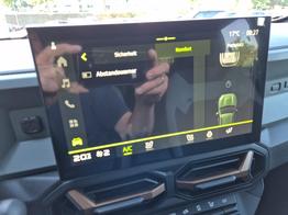 Dacia Duster Extreme 4x4 130PS 1.2 TCe 4x Kamera Lenkradheizung Sitzheizung Klimaautomatik Teil-Leder Bluetooth Apple Carplay Android Auto PDC v+h 2xKeyless 17-LM Ganzj.Reifen 