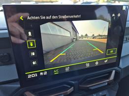 Dacia Duster Extreme 4x4 130PS 1.2 TCe 4x Kamera Lenkradheizung Sitzheizung Klimaautomatik Teil-Leder Bluetooth Apple Carplay Android Auto PDC v+h 2xKeyless 17-LM Ganzj.Reifen 