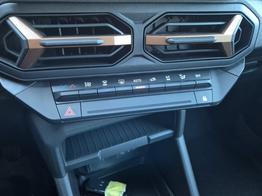 Dacia Duster Extreme 4x4 130PS 1.2 TCe 4x Kamera Lenkradheizung Sitzheizung Klimaautomatik Teil-Leder Bluetooth Apple Carplay Android Auto PDC v+h 2xKeyless 17-LM Ganzj.Reifen 