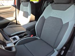 Dacia Duster Extreme Hybrid 140PS Automatik 1.6 SCE Sitzheizung Klimaautomatik 4x Kamera elektr.Parkbremse Teil-Leder Bluetooth Apple Carplay Android Auto PDC v+h 2xKeyless 18-LM 