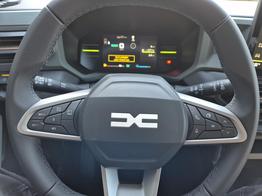 Dacia Duster Extreme Hybrid 140PS Automatik 1.6 SCE Sitzheizung Klimaautomatik 4x Kamera elektr.Parkbremse Teil-Leder Bluetooth Apple Carplay Android Auto PDC v+h 2xKeyless 18-LM 