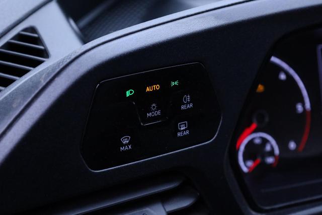 Volkswagen Caddy Cargo Comfort 2.0 TDI 122PS 2-Sitzer AHK Navi Rückf.Kamera PDC V+H Klima VW-Radio Apple CarPlay Android Auto Hecktüren180º Schiebetür rechts Ganzjahresreifen 