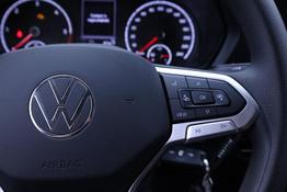 Volkswagen Caddy Cargo Comfort 2.0 TDI 122PS 2-Sitzer AHK Navi Rückf.Kamera PDC v+h Klima VW-Radio Apple CarPlay Android Auto Hecktüren180º Schiebetür rechts Ganzjahresreifen 