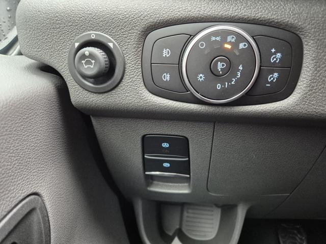 Ford Transit L2H2 2.0 EcoBlue 130PS Trend 3,5t 3-Sitzer AHK Sitzheizung Lenkradheizung Frontscheibe beheizb. Klimaautomatik Bluetooth DAB Apple CarPlay Android Auto PDC v+h Rückf.Kamera Tempomat 
