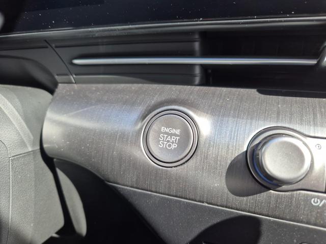 Hyundai KONA Select 1.6 GDI 129PS Hybrid Automatik MY2025 Voll-LED Klimaautomatik Navi Rückf.Kamera PDC v+h 12,3"-Touchscreen DAB+ Apple CarPlay Android Auto Tempomat 16-LM 