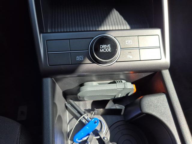 Hyundai KONA Select 1.6 GDI 129PS Hybrid Automatik MY2025 Voll-LED Klimaautomatik Navi Rückf.Kamera PDC v+h 12,3"-Touchscreen DAB+ Apple CarPlay Android Auto Tempomat 16-LM 