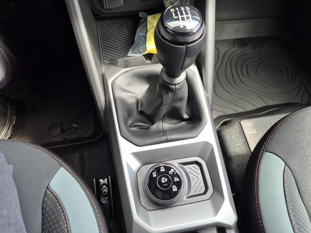 Dacia Duster Extreme 4x4 130PS 1.2 TCe Frontscheibe beheizb. 4x Kamera Lenkradheizung Sitzheizung Klimaautomatik Teil-Leder elektr.Parkbremse Bluetooth Apple Carplay Android Auto PDC v+h 2xKeyless 17-LM Ganzj.Reifen 