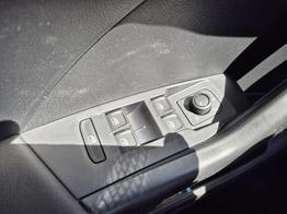 Volkswagen T-Cross 1.0 TSI 116PS DSG Life LED-Matrix-Scheinwerfer Klimaautomatik Sitzheizung PDC Rückf.Kamera 17-LM abged.Scheiben 2xKeyless DAB+ Bluetooth Touchscreen Apple CarPlay Android Auto 