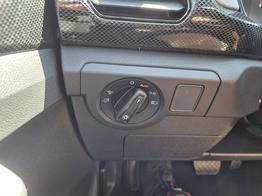 Volkswagen T-Cross 1.0 TSI 116PS DSG Life LED-Matrix-Scheinwerfer Klimaautomatik Sitzheizung PDC Rückf.Kamera 17-LM abged.Scheiben 2xKeyless DAB+ Bluetooth Touchscreen Apple CarPlay Android Auto 